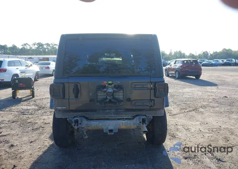 2021 Jeep Wrangler Unlimited 80Th Anniversary 4X4 from USA, damaged, VIN 1C4HJXDN9MW557345